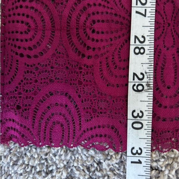Josie Natori like new Elegant Lace Chemise in rich purple/pink size large - Picture 9 of 11